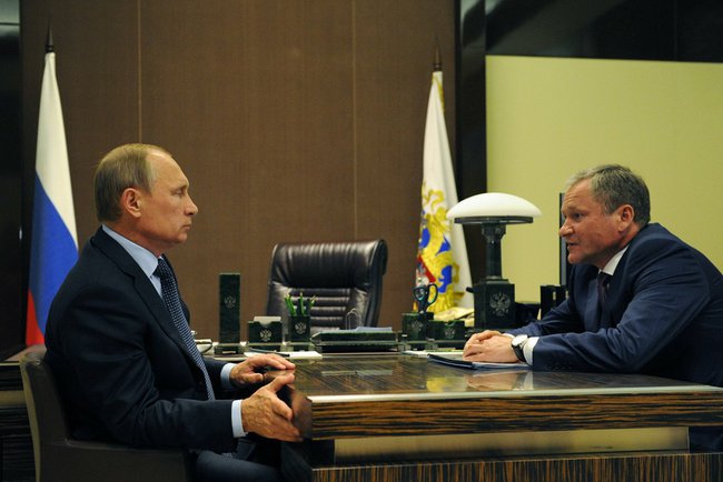 Встреча президента России Владимира Путина и врио. губернатора Курганской области Алексея Кокорина